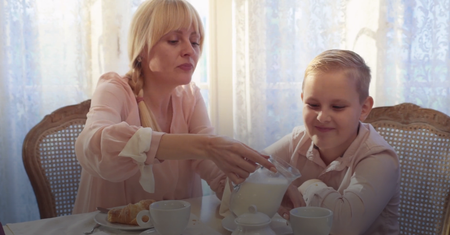 Produkty, których nie można jeść na pusty żołądek. Powodują problemy z trawieniem (WIDEO)
