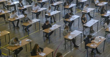 Jak zdobyć dodatkowe punkty w rekrutacji do szkół średnich? Wystarczy prezentacja o Lechu Kaczyńskim
