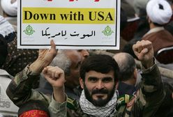 Irańska policja strzela do manifestantów