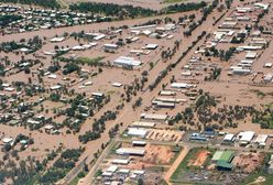 W wodzie zalewającej miasta mogą być węże i krokodyle