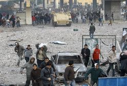 Mają noże, kamienie i kije - Kair znów w ogniu walk