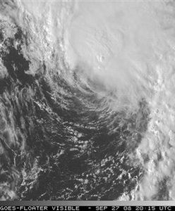 Tropikalny sztorm Kyle przekształcił się w huragan