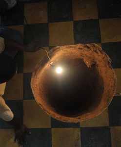 Nie uwierzysz, co znaleźli pod łóżkiem