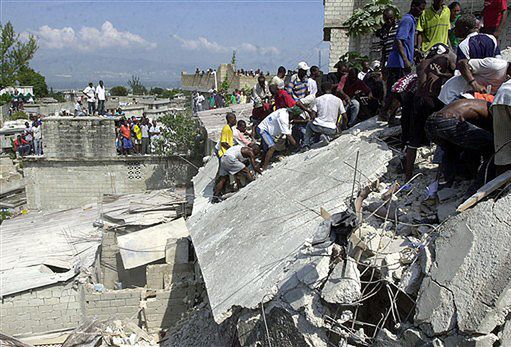 Nowy bilans ofiar - pod gruzami szkoły na Haiti 82 ciała