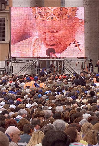 Wspólna beatyfikacja papieży - mało prawdopodobna