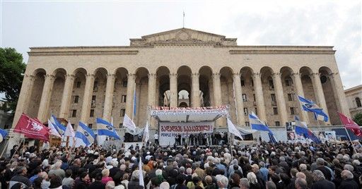 Saakaszwili: protesty w Gruzji to coś "normalnego"