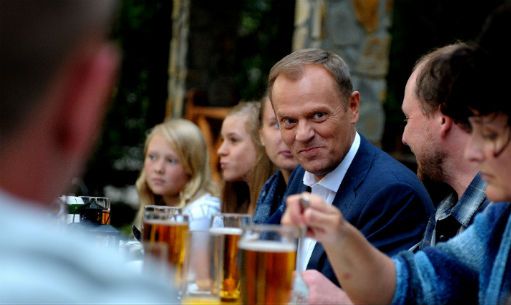 Tusk: nie gniewam się na te sondaże. Nie jestem ideałem