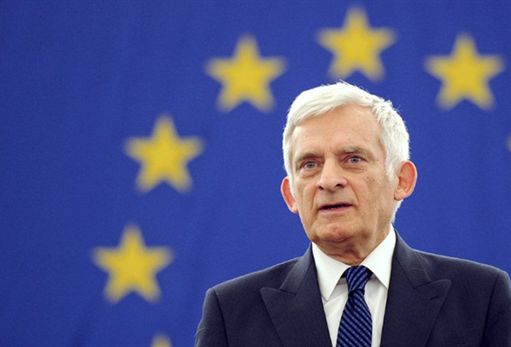 Buzek o 11 września: świat zmienił się na lepsze