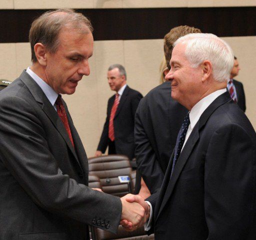Minister obrony USA krytykuje Polskę - Klich odpowiada