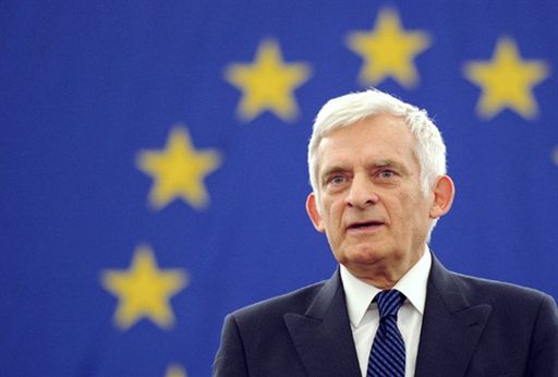 Buzek o 11 września: świat zmienił się na lepsze