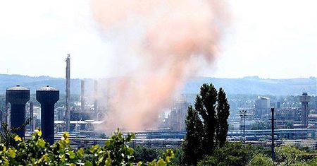 Wybuch w fabryce petrochemicznej; 2 osoby nie żyją