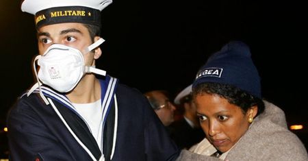Włochy narażają imigrantów na prześladowania