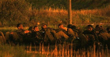 "Zginęły dziesiątki terrorystów" - ofensywa lądowa rozpoczęta