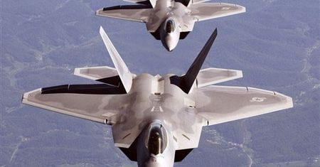 Rozbił się supernowoczesny myśliwiec F-22 - zginął pilot