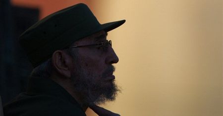 Fidel Castro przerywa milczenie