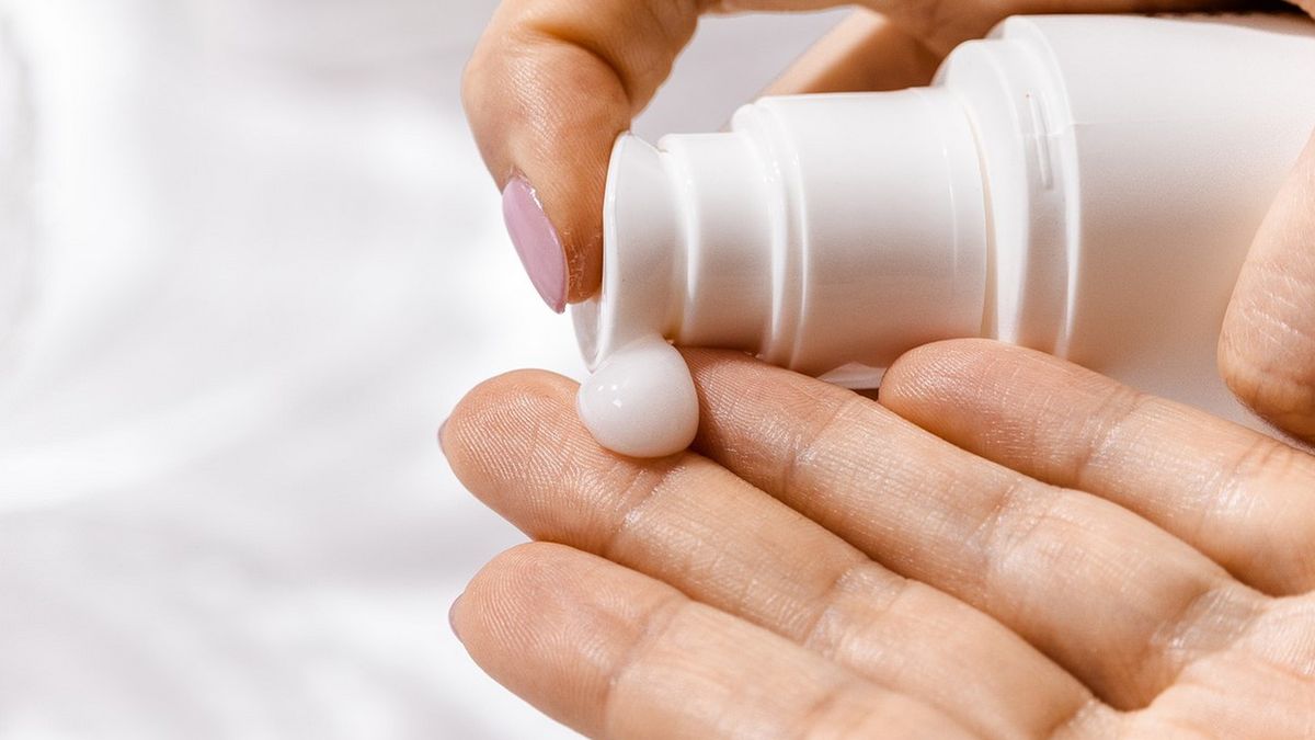 Kosmeceutyki - charakterystyka. Czym są kosmeceutyki trychologiczne?