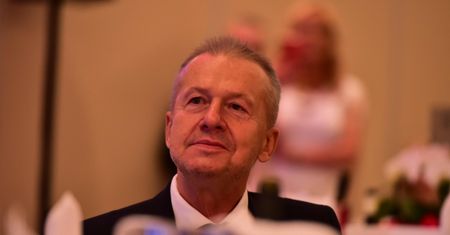 Bogusław Linda niedawno skończył 73 lata. Mierzy się z problemami zdrowotnymi