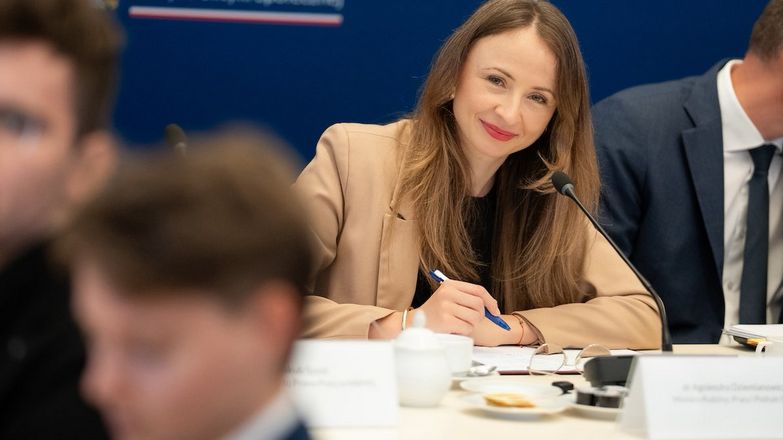 Spór o psychoterapię w ustawie o zawodzie psychologa. Minister postawiła sprawę jasno