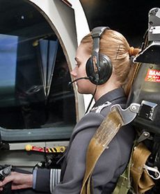 Jak się szkolą polscy piloci?