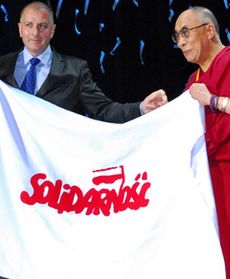 Dostał 85 zaproszeń, wybrał Polskę