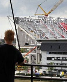 Runął dach stadionu