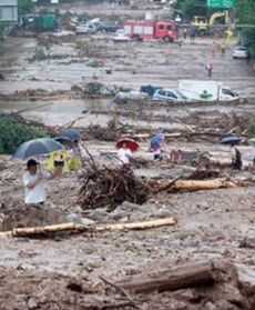 Ulewne deszcze w Azji