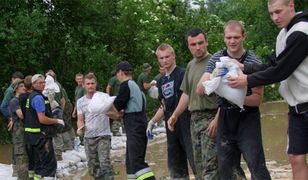 Załatali przerwany wał