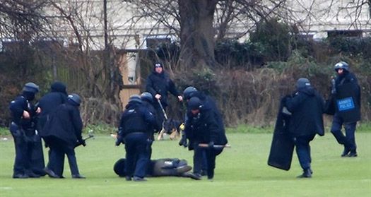 Popełnił samobójstwo w parku