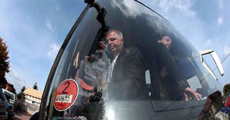 Na pokładzie autobusu PO