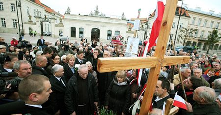 Miesięcznica katastrofy smoleńskiej