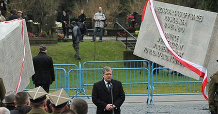 Odsłonięcie oczekiwanego pomnika