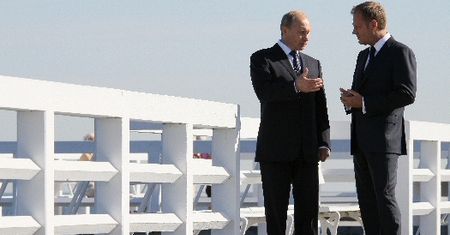 Tusk i Putin na molo
