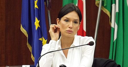 Czy to wybranka premiera?