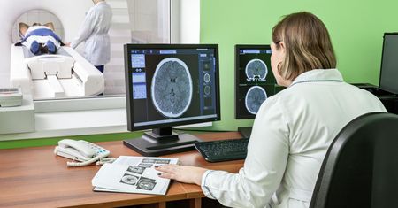 Powikłania po koronawirusie. Poważne zaburzenia neurologiczne wykryto u co trzeciego z pacjentów