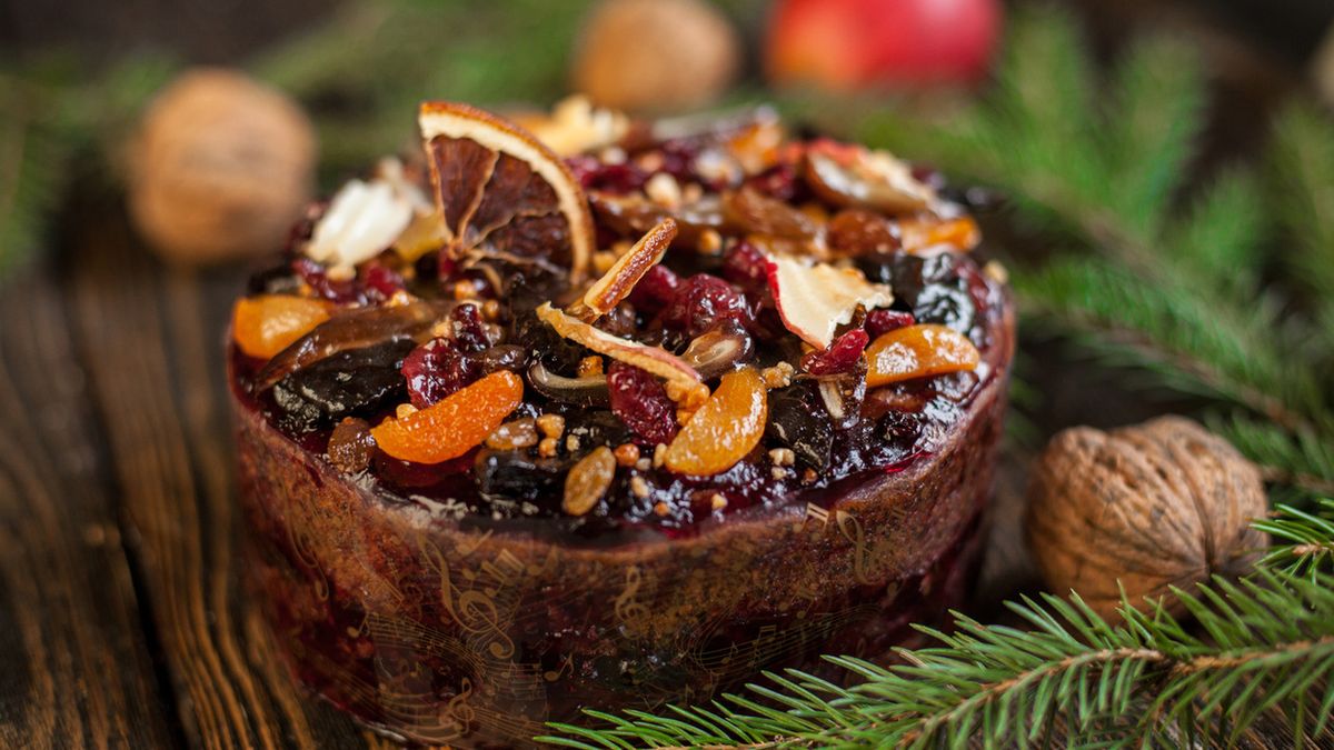 Tort makowy to ciasto biszkoptowe z makiem.