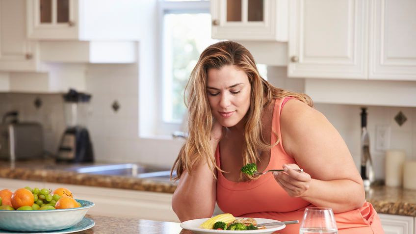 Zespół policystycznych jajników może prowadzić do otyłości