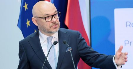 Prezes NFZ o racjonalizacji kosztów. "Na zabiegach robotowych powinien też skorzystać system"