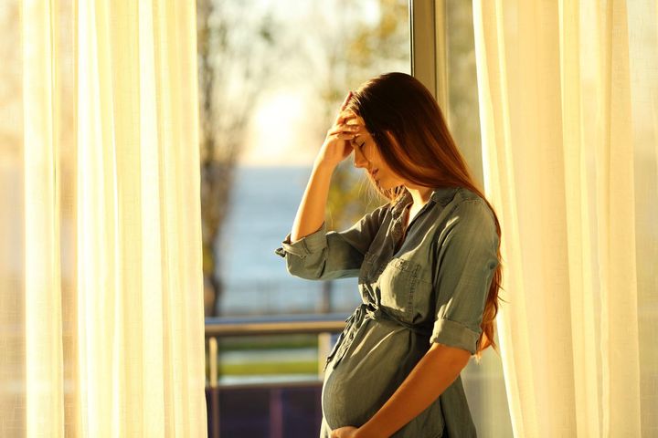 "Nie lubię być w ciąży" - młoda matka przełamuje tabu