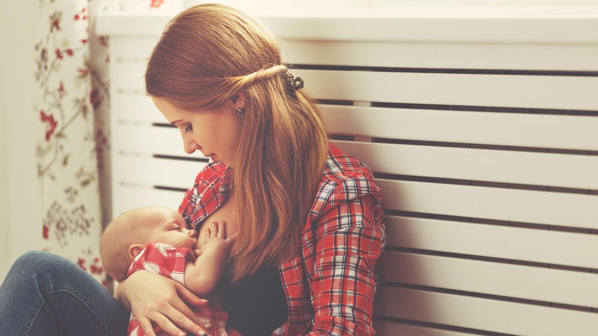 Dziecko gryzie pierś