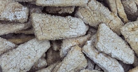 Takiego kurczaka nie jedz. Kości, wnętrzności i chemiczne dodatki