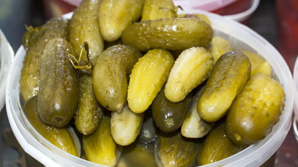 Produkty, którą powodują ból głowy i takie, które go redukują. Co pomaga, a co szkodzi?