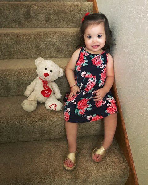 Mehlani Martinez zachwyca spojrzeniem wielkich oczu