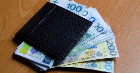 Zmiany w 800 plus. Niektórzy rodzice muszą złożyć dwa wnioski