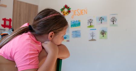Powrót do szkoły pełen niepewności i niepokoju. Z takimi problemami boryka się współczesna młodzież
