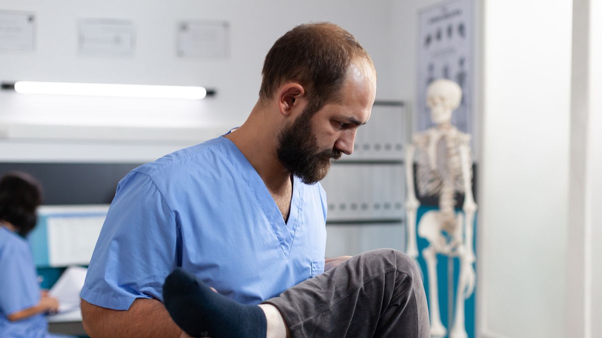 Zespół nadmiernej ruchomości stawów to choroba, należąca do niezapalnych chorób reumatycznych.