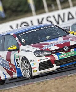 Mateusz Lisowski zwycięzcą VW Castrol Cup