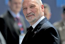 Macierewicz wiąże nadzieję z Trumpem i dozbraja armię