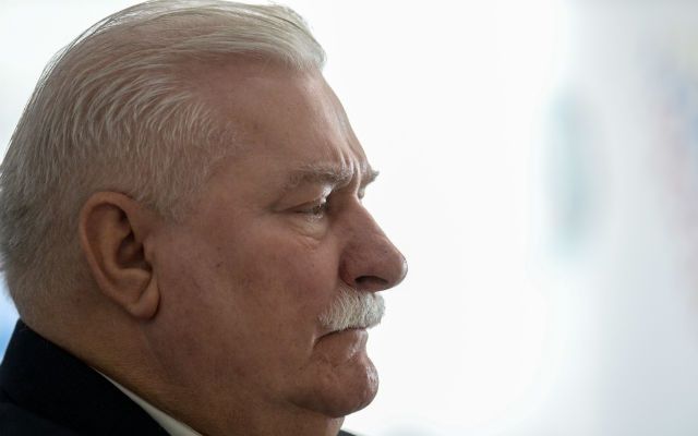 Chcą wymazać nazwisko Lecha Wałęsy z nazwy lotniska. Jest wniosek do prezydenta