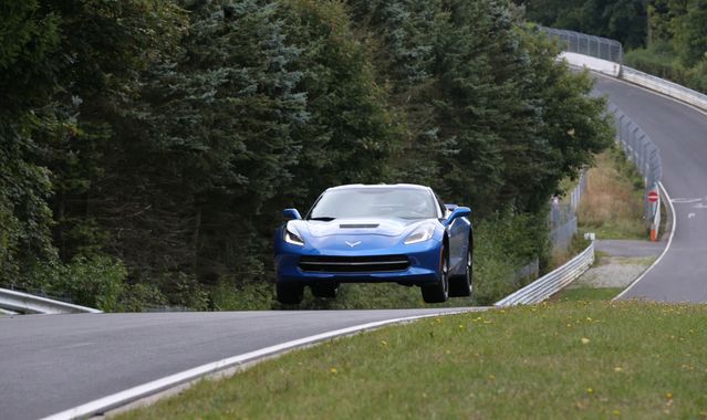 Testy Corvette Stingray na torze Nurburgring