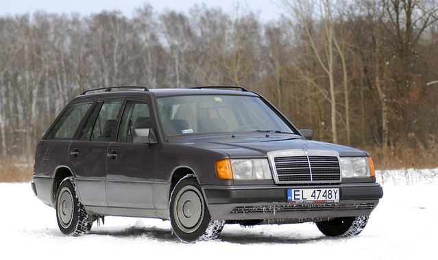 Mercedes W124 2,3 Kombi: rodzinny pancernik